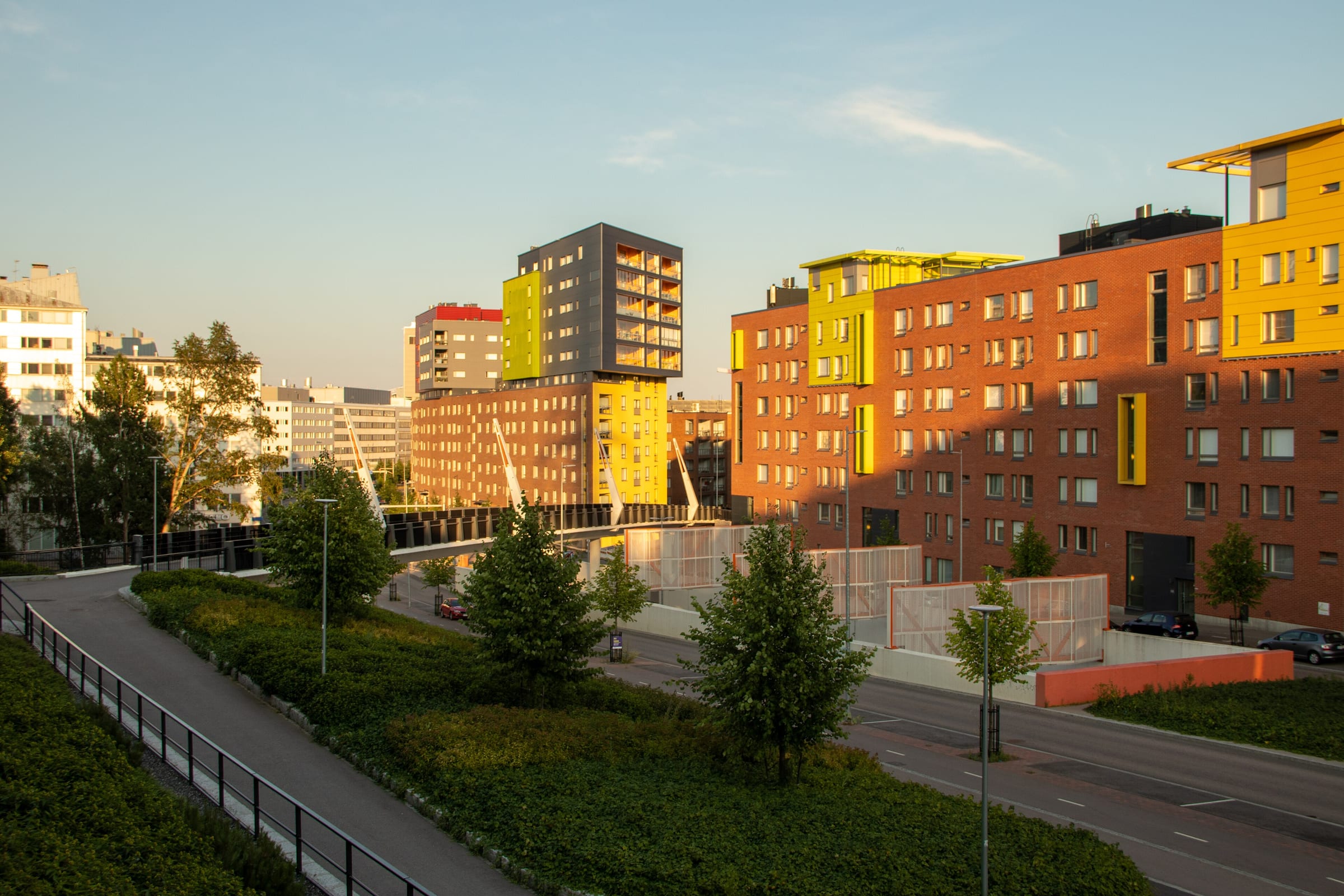 Asuinkerrostaloja Teollisuuskadun varrella Vallilassa Helsingissä.