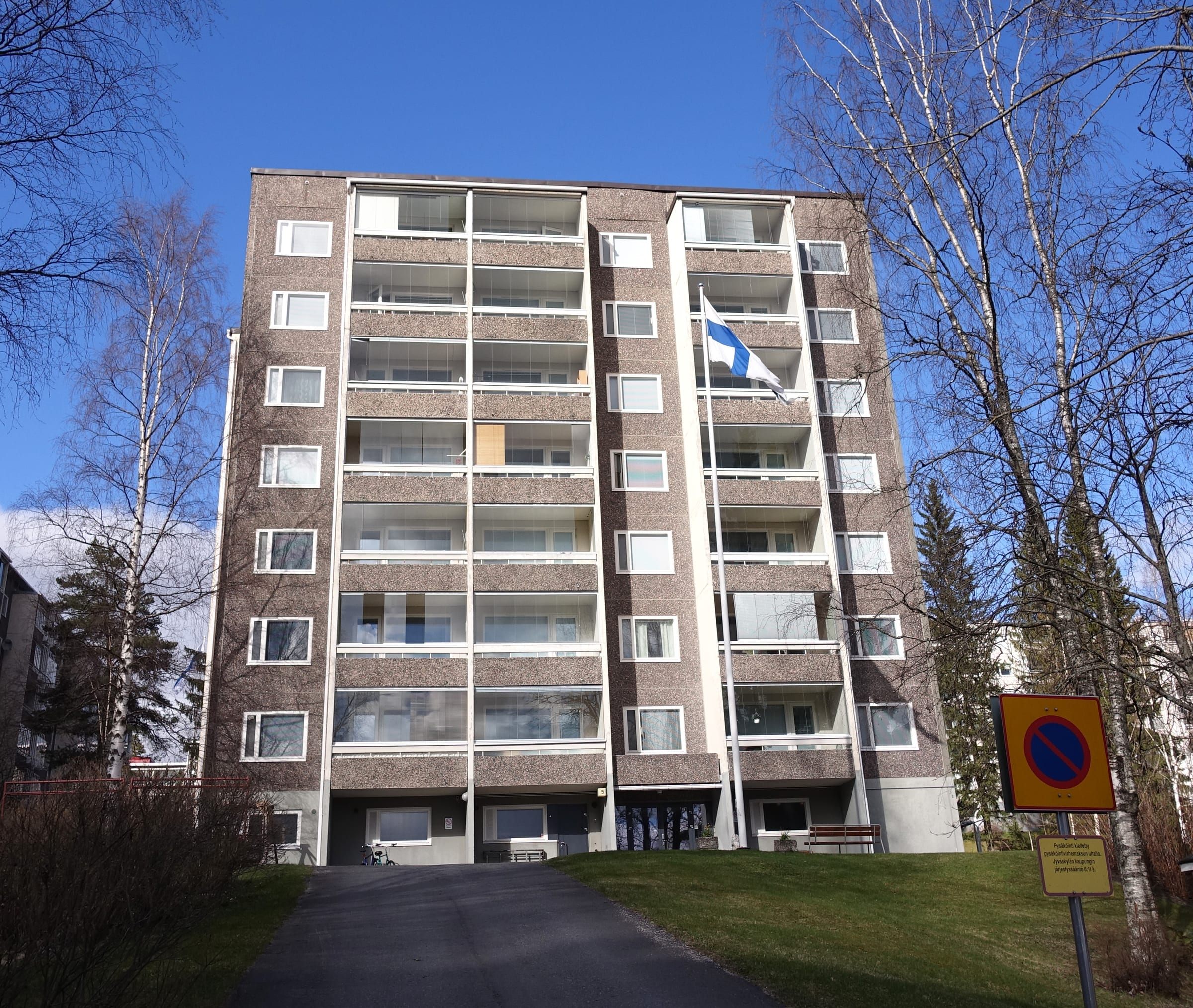Asuinkerrostalo Laikuttajantiellä Huhtasuolla Jyväskylässä