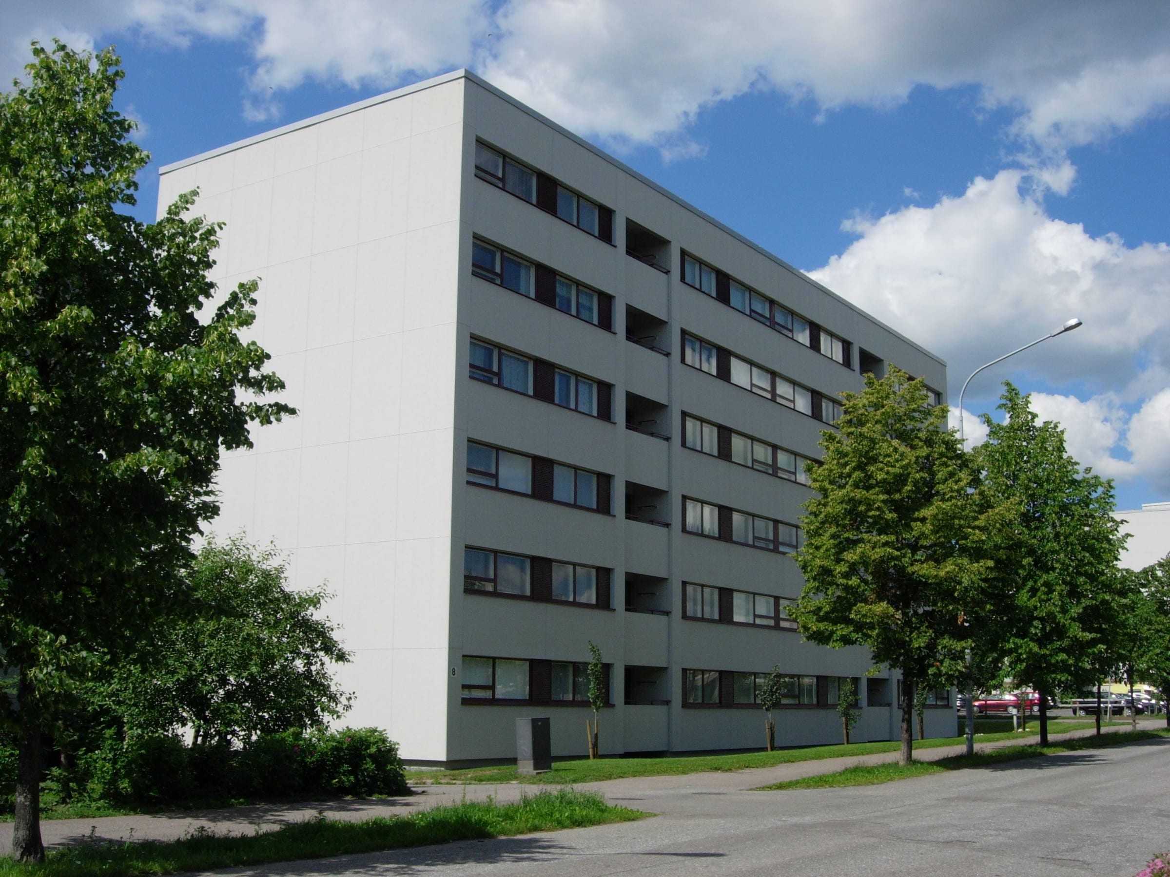 Asuinkerrostalo Stoltinkadulla Runosmäellä Turussa
